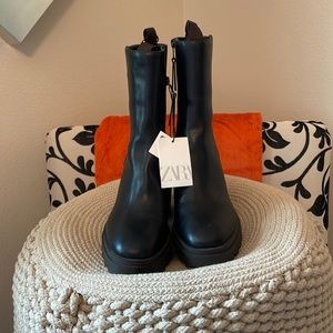 Zara boot, black Chelsea boot